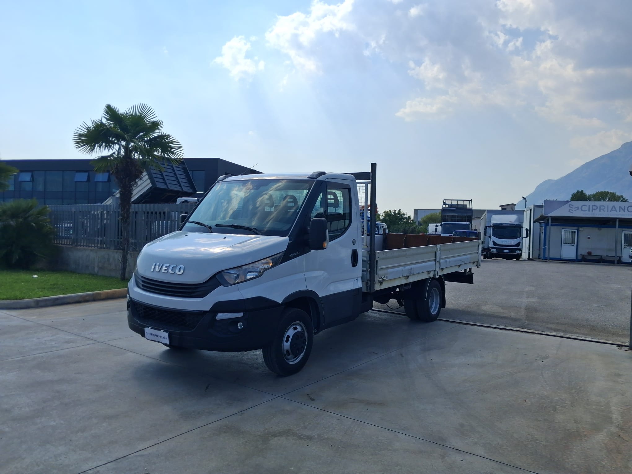 Iveco Daily 35c14 CASSONE FISSO - immagine 4