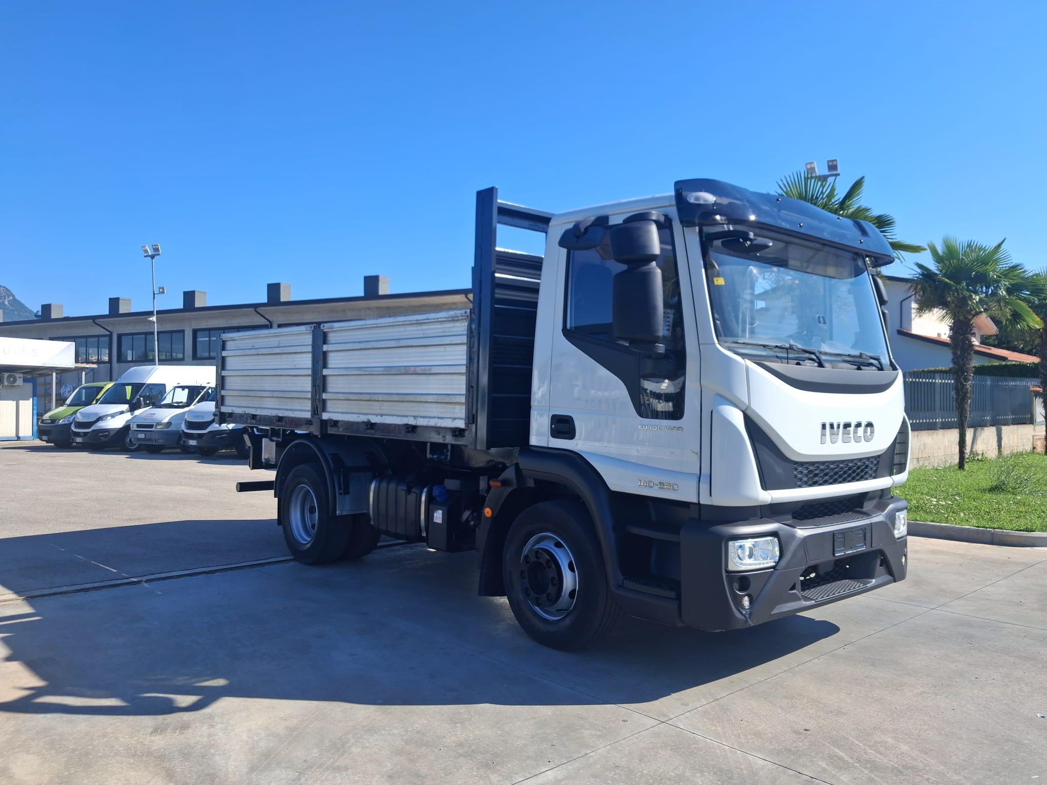 Iveco Eurocargo 140e22 RIBALTABILE CAMBIO 8 MARCE - immagine 5