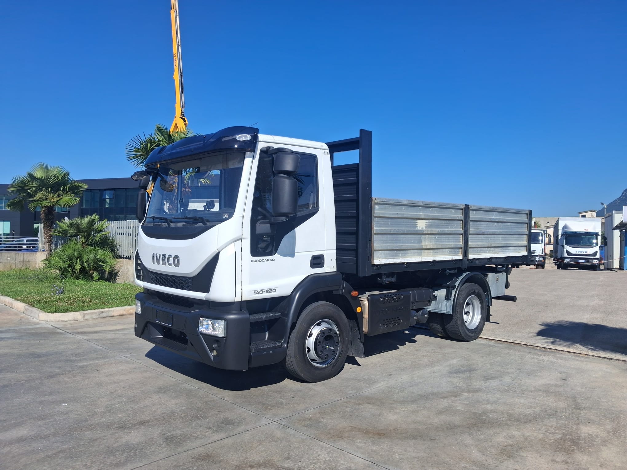 Iveco Eurocargo 140e22 RIBALTABILE CAMBIO 8 MARCE - immagine 9