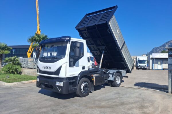 Iveco Eurocargo 140e22 RIBALTABILE CAMBIO 8 MARCE - immagine 10