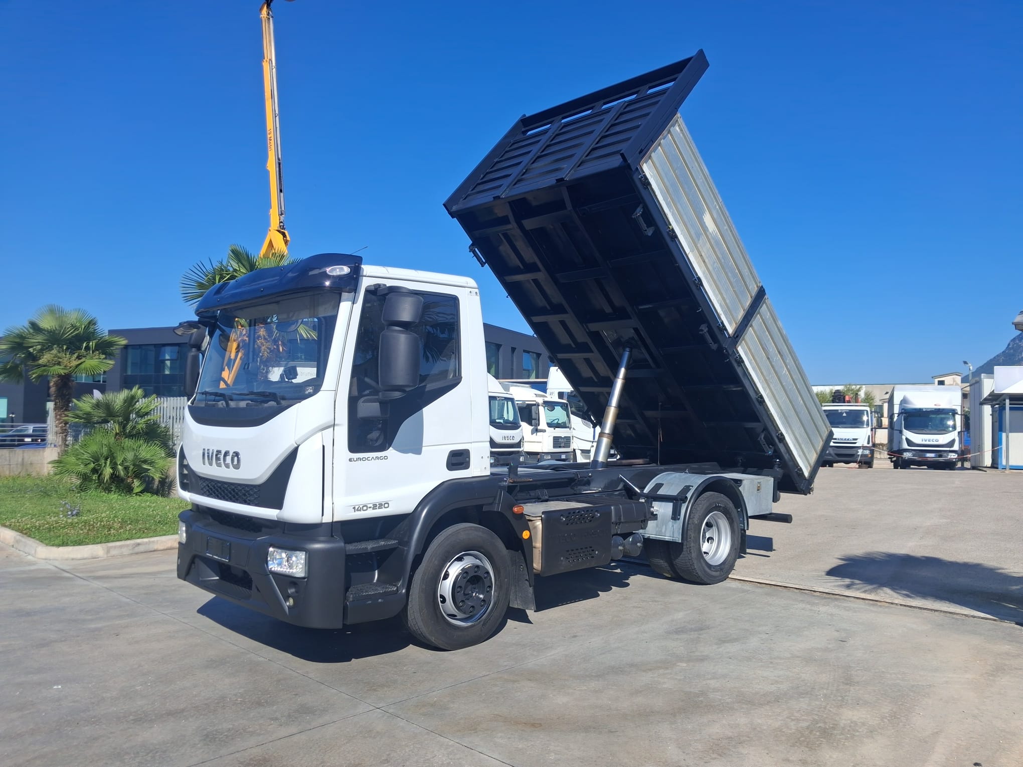 Iveco Eurocargo 140e22 RIBALTABILE CAMBIO 8 MARCE - immagine 13