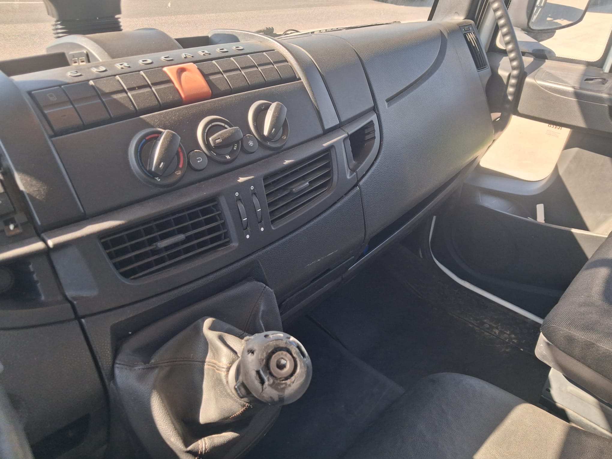 Iveco Eurocargo 140e22 RIBALTABILE CAMBIO 8 MARCE - immagine 19