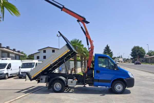 Iveco Daily 65c18 RIBALTABILE E GRU PALFINGER - immagine 13