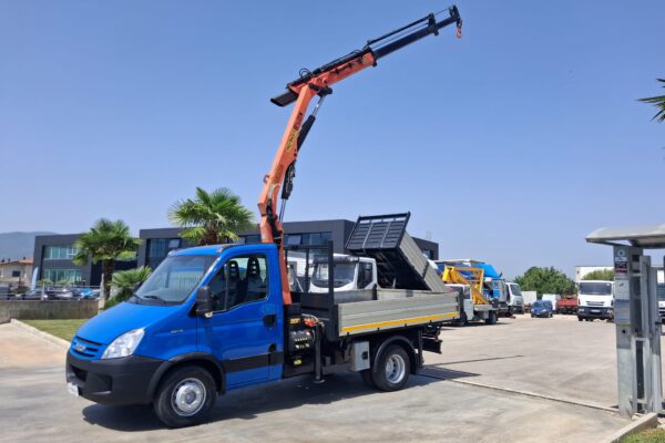 Iveco Daily 65c18 RIBALTABILE E GRU PALFINGER - immagine 18
