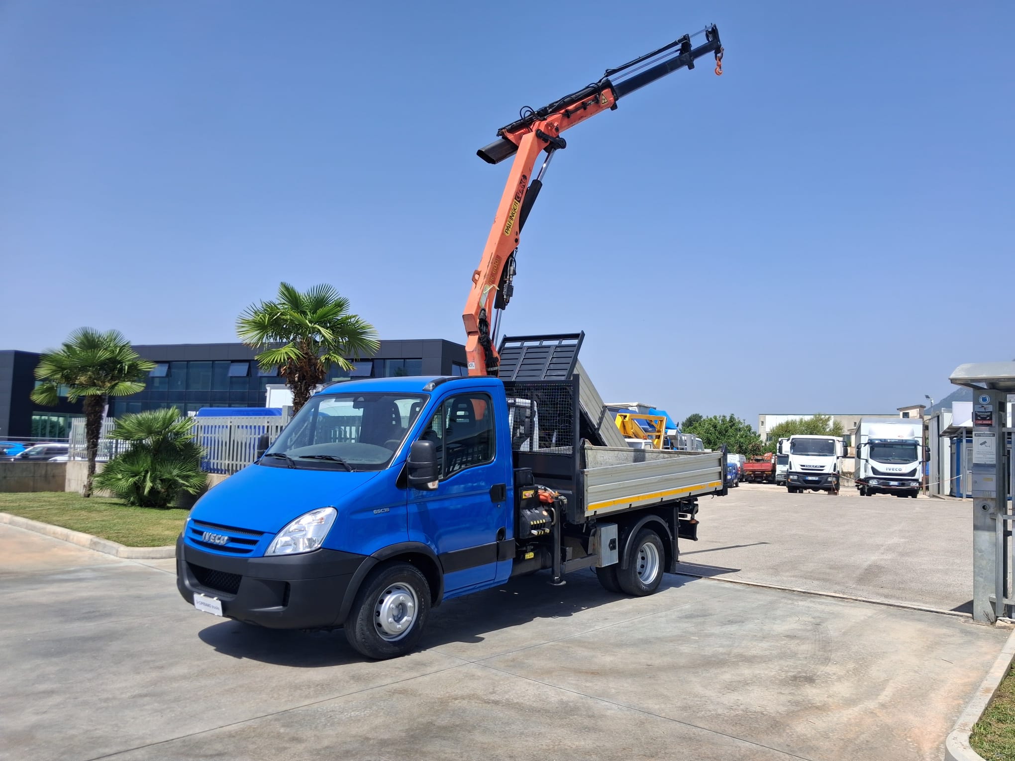 Iveco Daily 65c18 RIBALTABILE E GRU PALFINGER - immagine 21