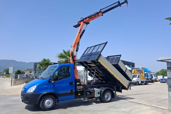 Iveco Daily 65c18 RIBALTABILE E GRU PALFINGER - immagine 4
