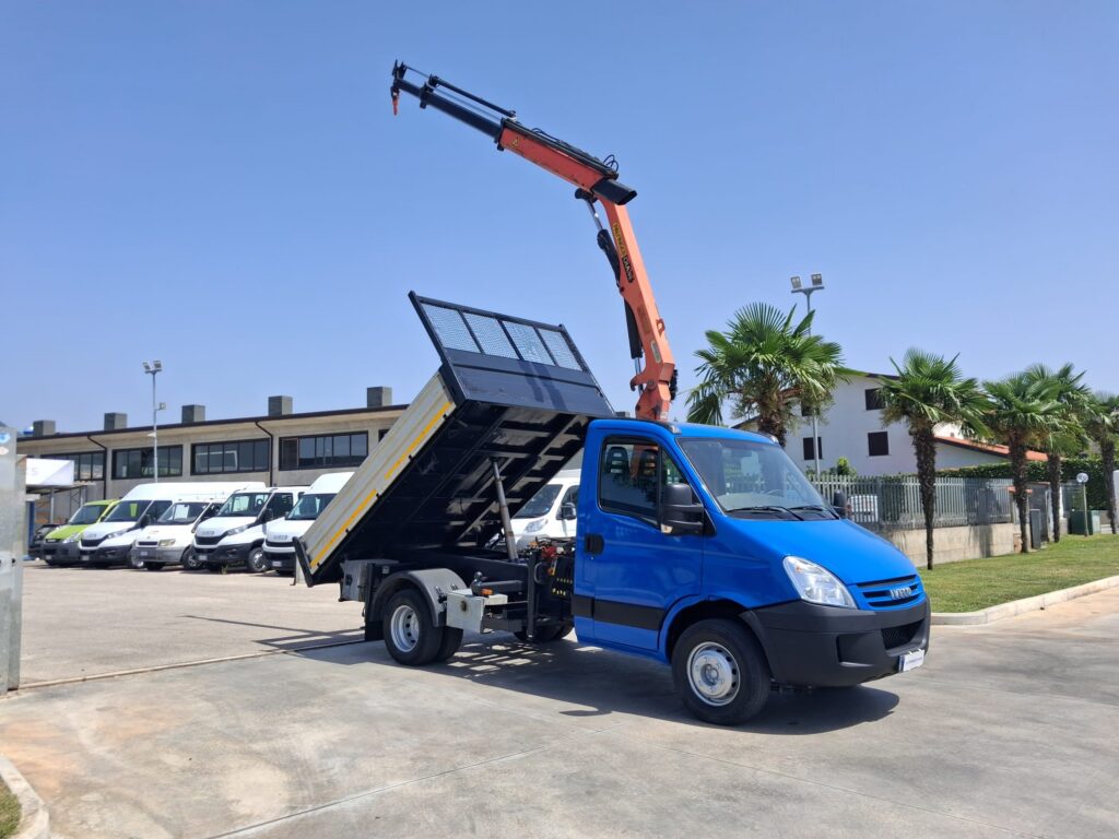 Iveco Daily 65c18 RIBALTABILE E GRU PALFINGER