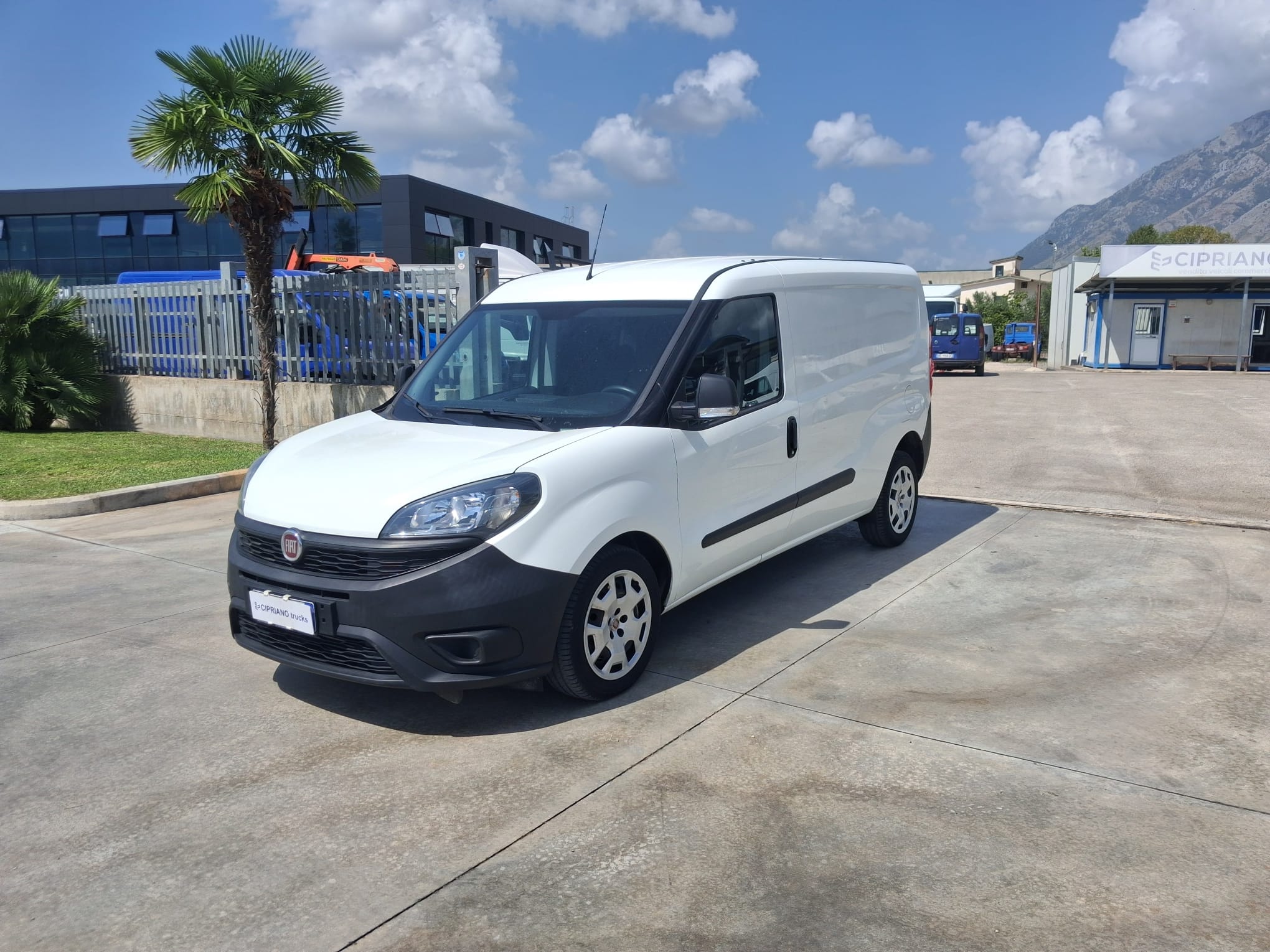 Fiat Doblò FURGONATO MAXI 3 POSTI - immagine 3