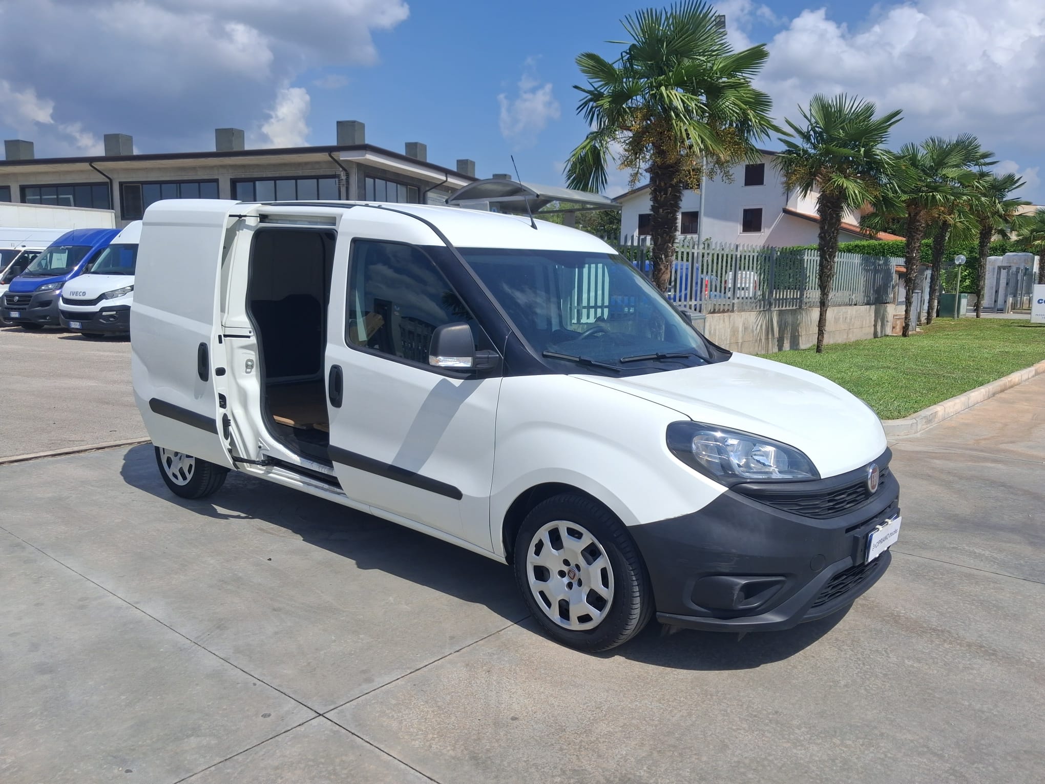 Fiat Doblò FURGONATO MAXI 3 POSTI - immagine 2