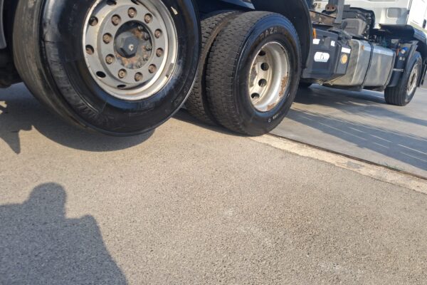 Iveco Stralis 450 SCARRABILE CABINA BASSA - immagine 11