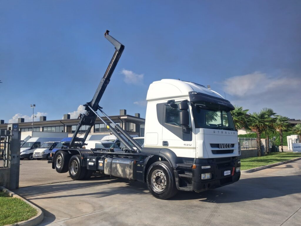 Iveco Stralis 450 SCARRABILE CABINA BASSA