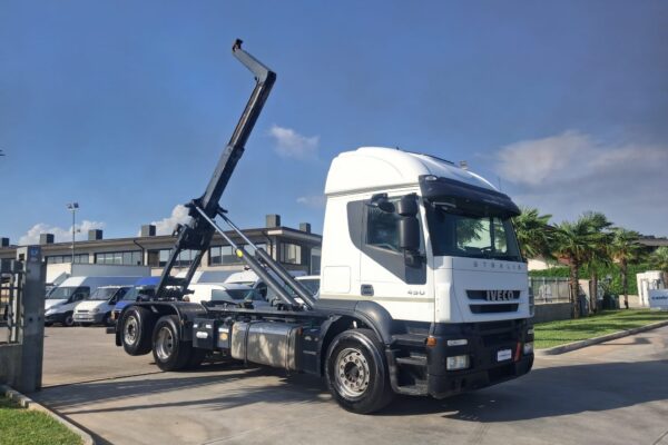 Iveco Stralis 450 SCARRABILE CABINA BASSA