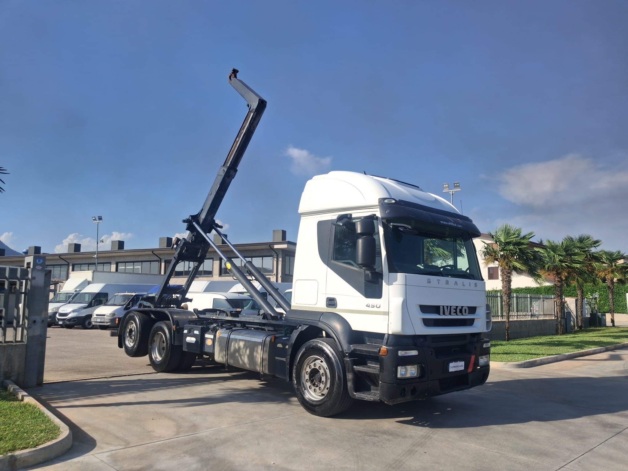 Iveco Stralis 450 SCARRABILE CABINA BASSA - immagine 15