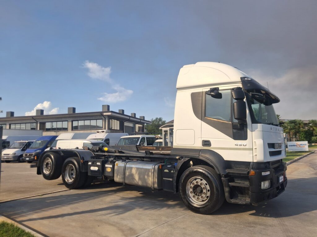 Iveco Stralis 450 SCARRABILE CABINA BASSA