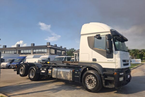Iveco Stralis 450 SCARRABILE CABINA BASSA - immagine 5