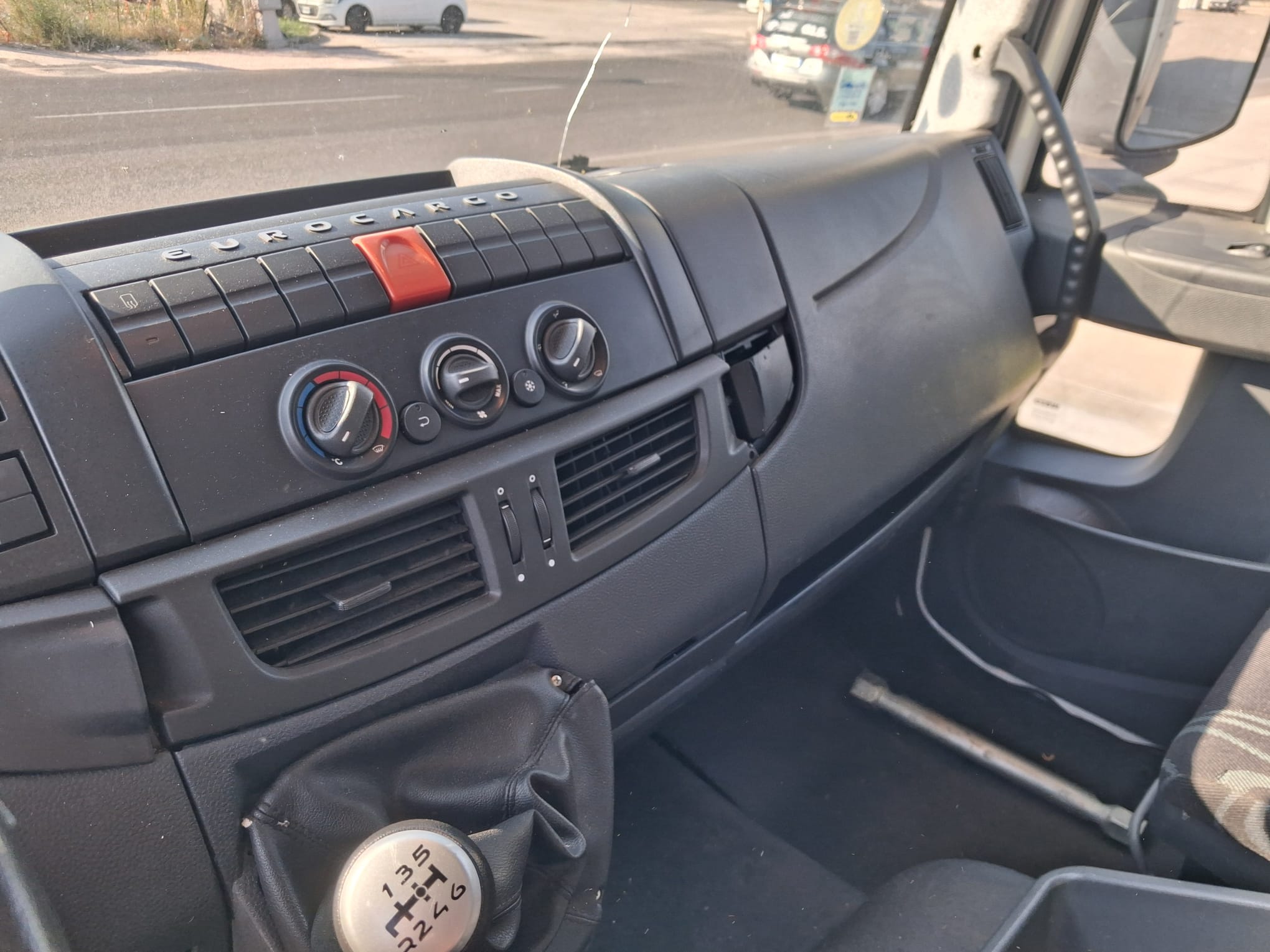 Iveco Eurocargo 100e21 PASSO 3690 EURO 6 - immagine 5