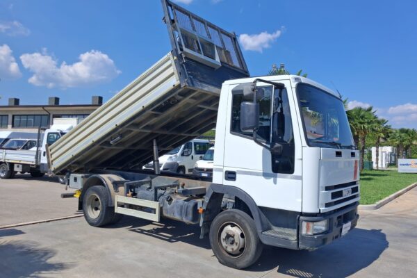 Iveco Eurocargo 75e15 RIBALTABILE TRILATERALE - immagine 11