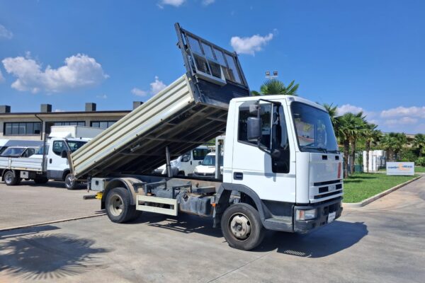 Iveco Eurocargo 75e15 RIBALTABILE TRILATERALE - immagine 12