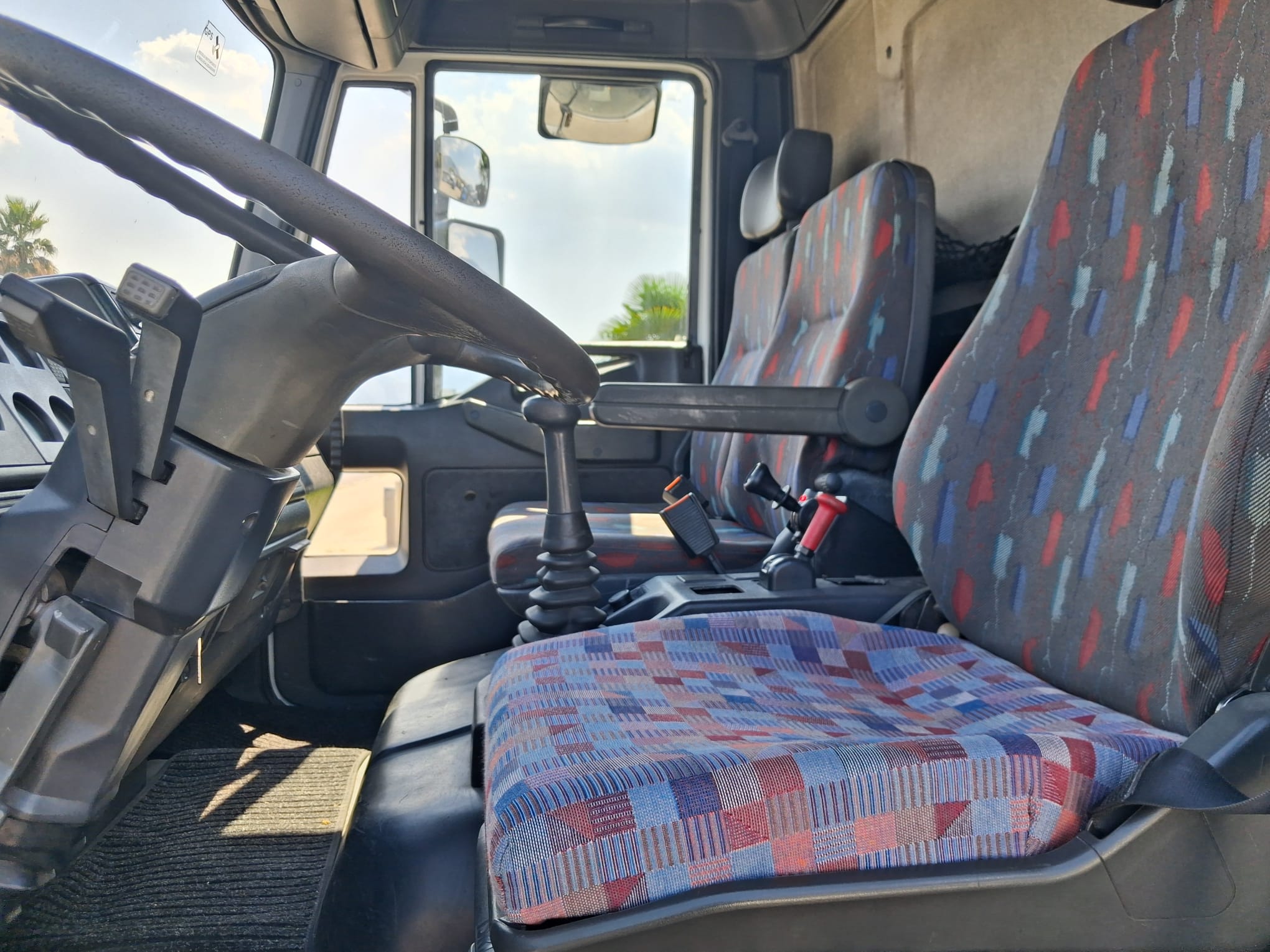 Iveco Eurocargo 75e15 RIBALTABILE TRILATERALE - immagine 21
