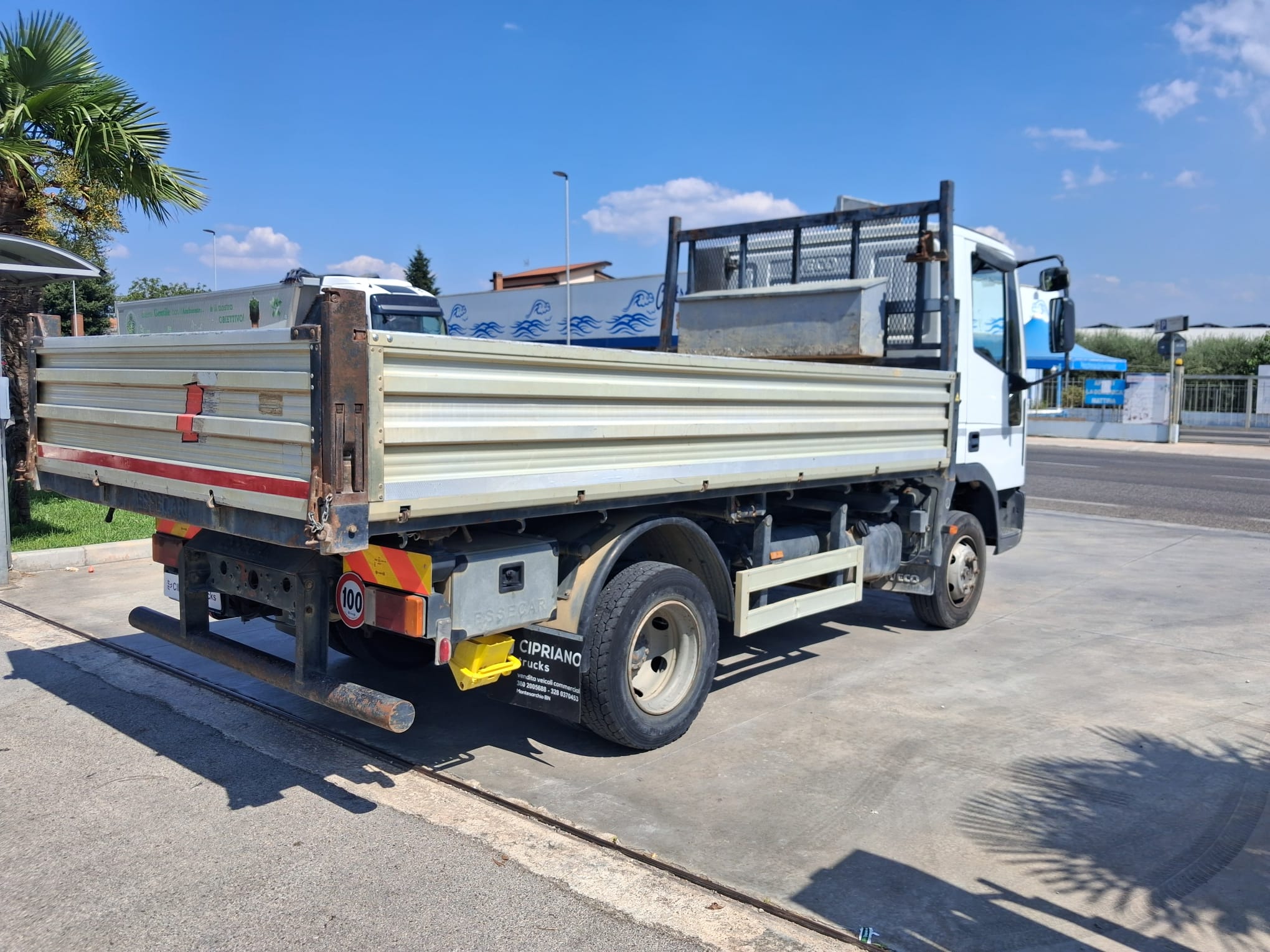 Iveco Eurocargo 75e15 RIBALTABILE TRILATERALE - immagine 5