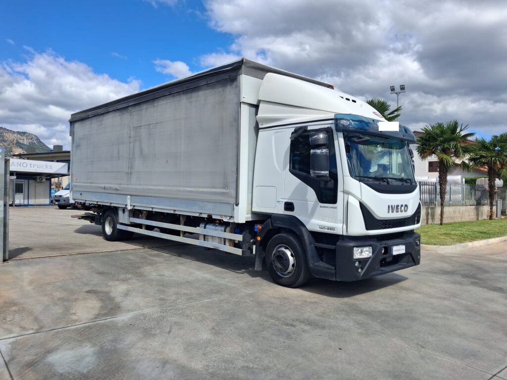 Iveco Eurocargo 140e25 CABINA LETTO CENTINA E SPONDA