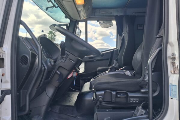 Iveco Eurocargo 140e25 CABINA LETTO CENTINA E SPONDA - immagine 14