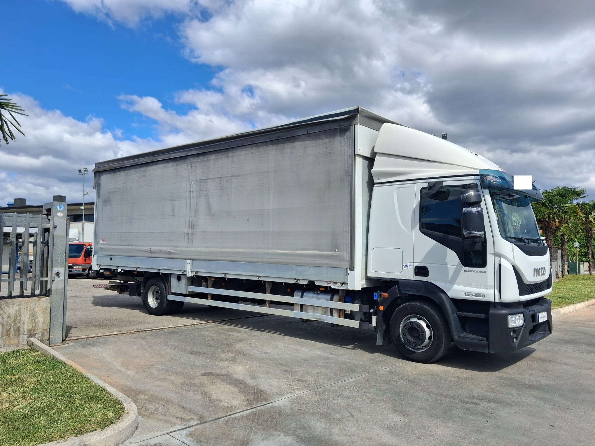 Iveco Eurocargo 140e25 CABINA LETTO CENTINA E SPONDA - immagine 5