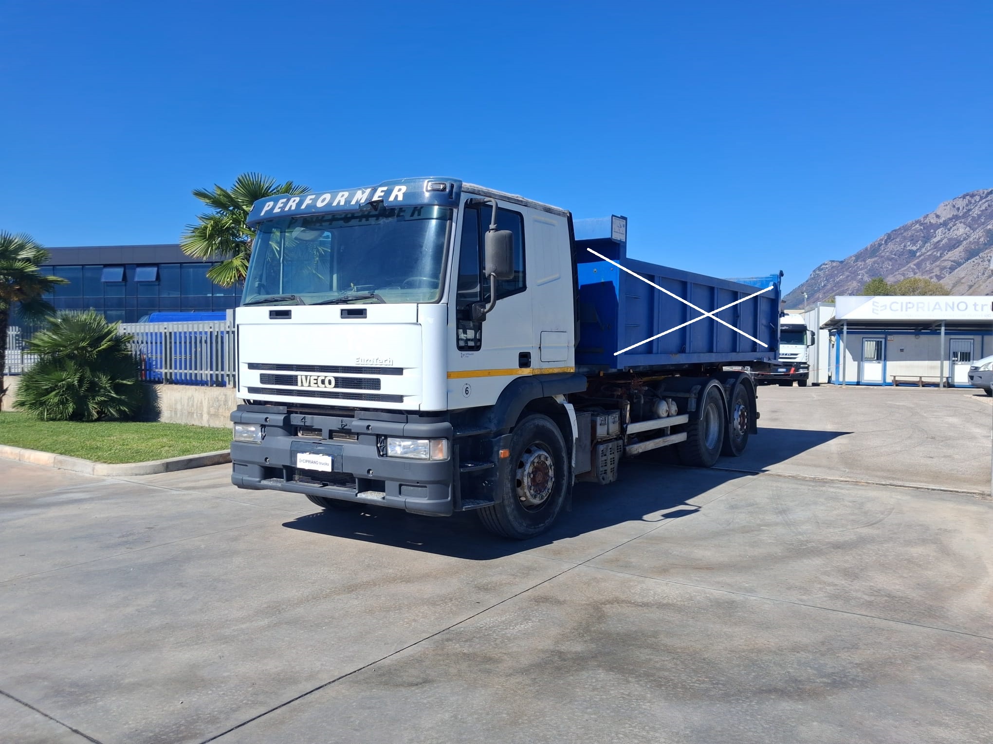Iveco Eurotech SCARRABILE 26 TON - immagine 2