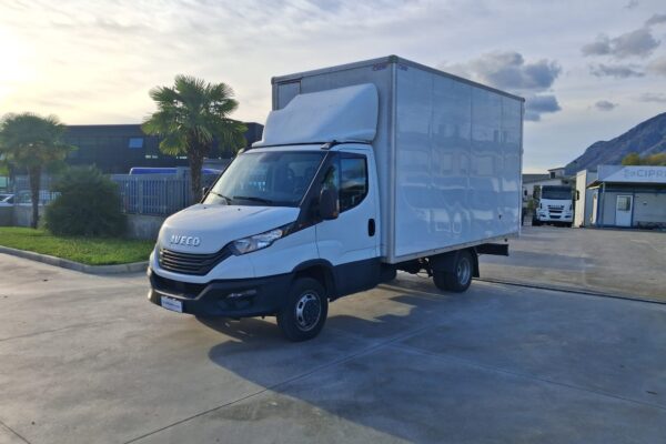 Iveco Daily 35c18 CASSONATO EURO 6E - immagine 2