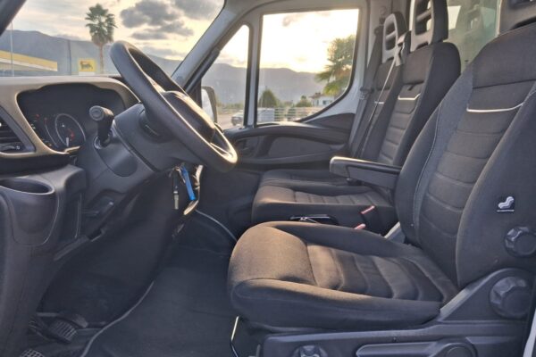 Iveco Daily 35c18 CASSONATO EURO 6E - immagine 3