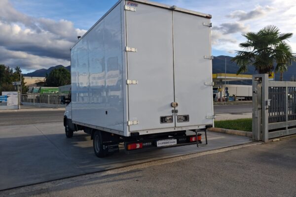 Iveco Daily 35c18 CASSONATO EURO 6E - immagine 5