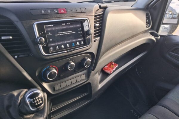 Iveco Daily 35c18 CASSONATO EURO 6E - immagine 7