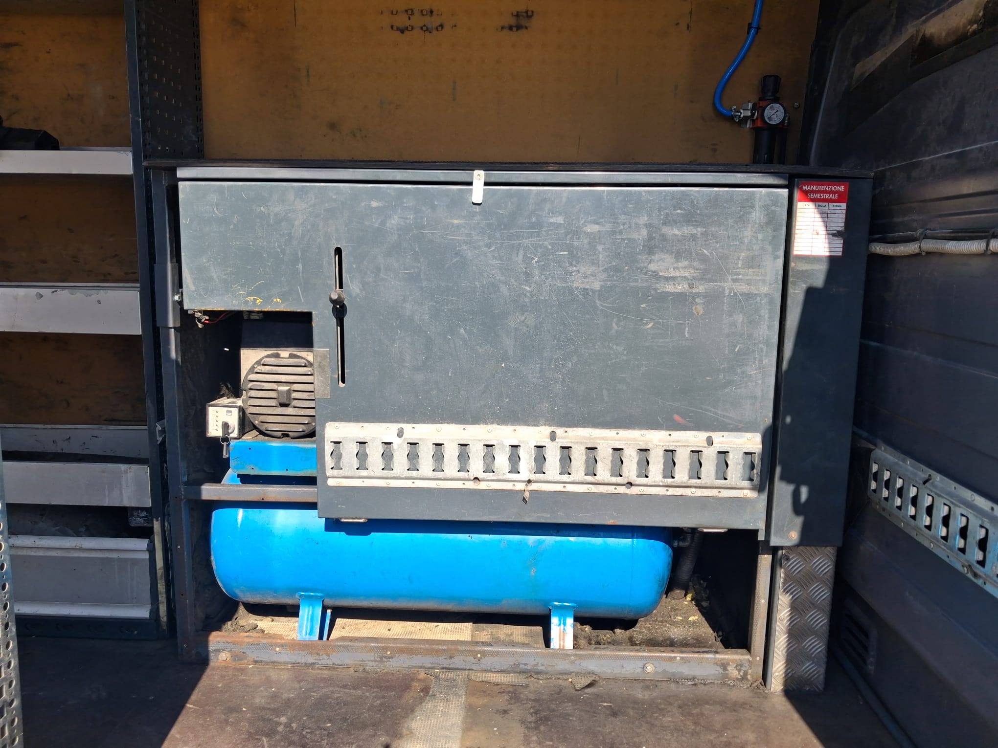 Volkswagen Crafter OFFICINA MOBILE - immagine 2
