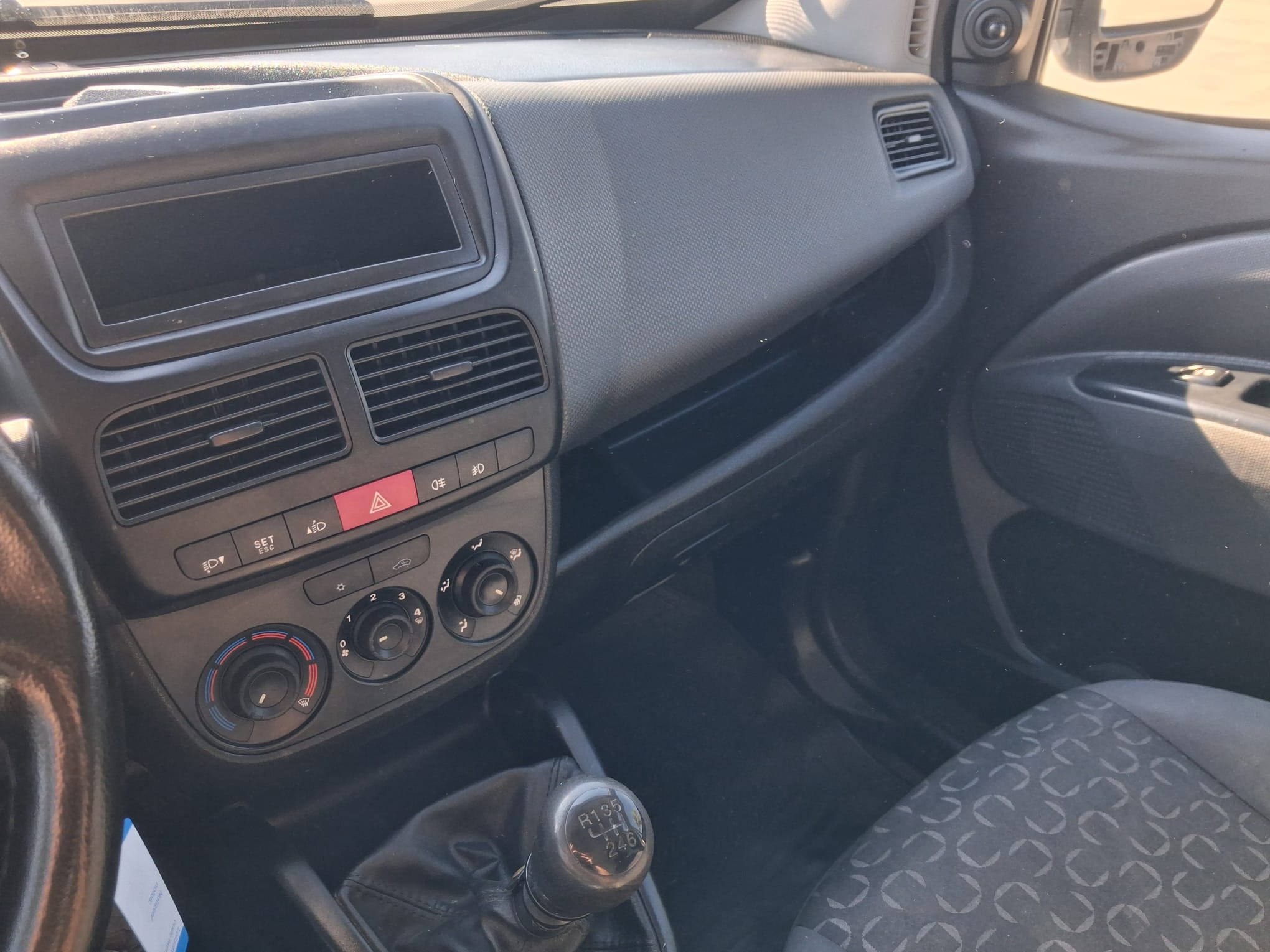 Fiat Doblò COIBENTATO TRASPORTO CARNE - immagine 6