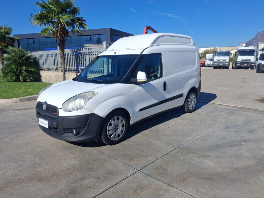 Fiat Doblò COIBENTATO TRASPORTO CARNE