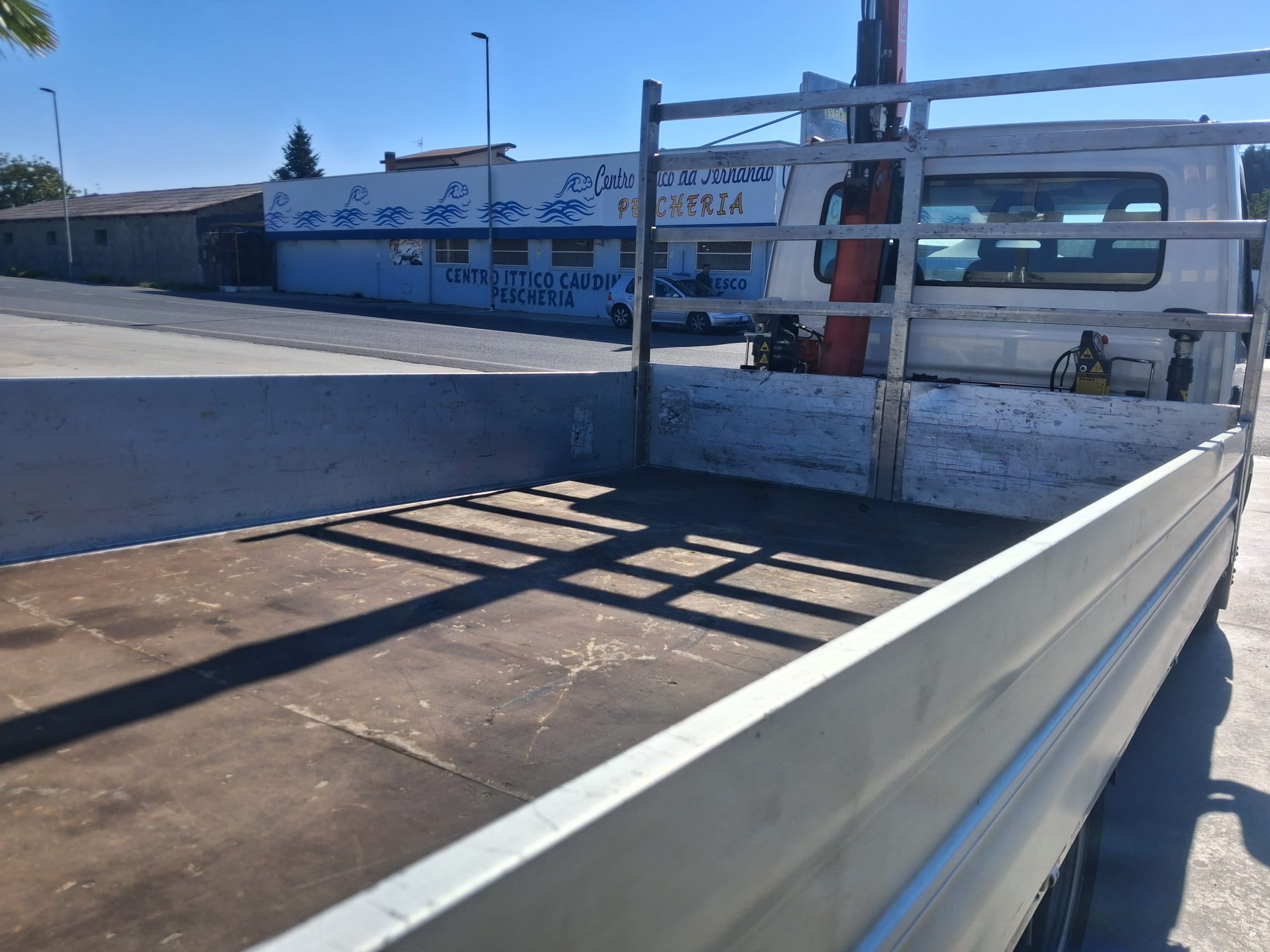 Iveco Daily CASSONE FISSO CON GRU FASSI - immagine 12