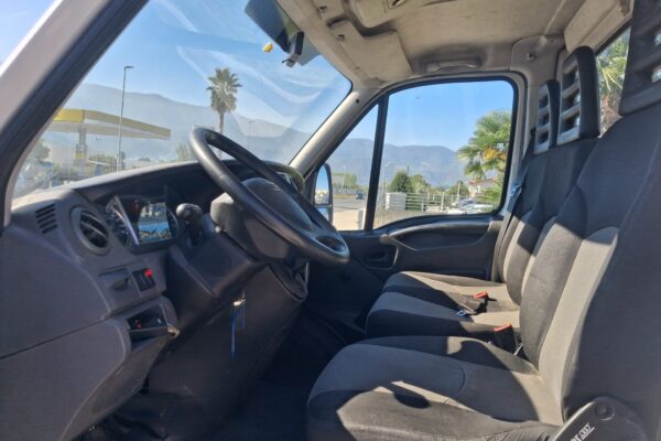 Iveco Daily CASSONE FISSO CON GRU FASSI - immagine 16