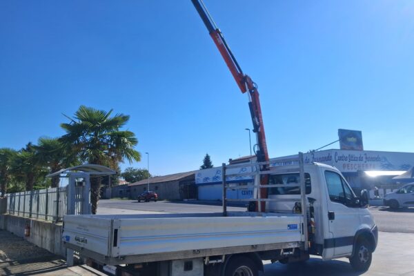 Iveco Daily CASSONE FISSO CON GRU FASSI - immagine 9